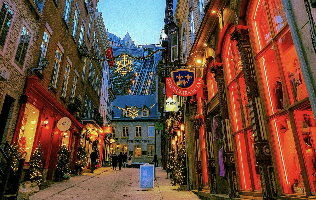 Glass Ornaments for the Best Artificial Christmas Tree